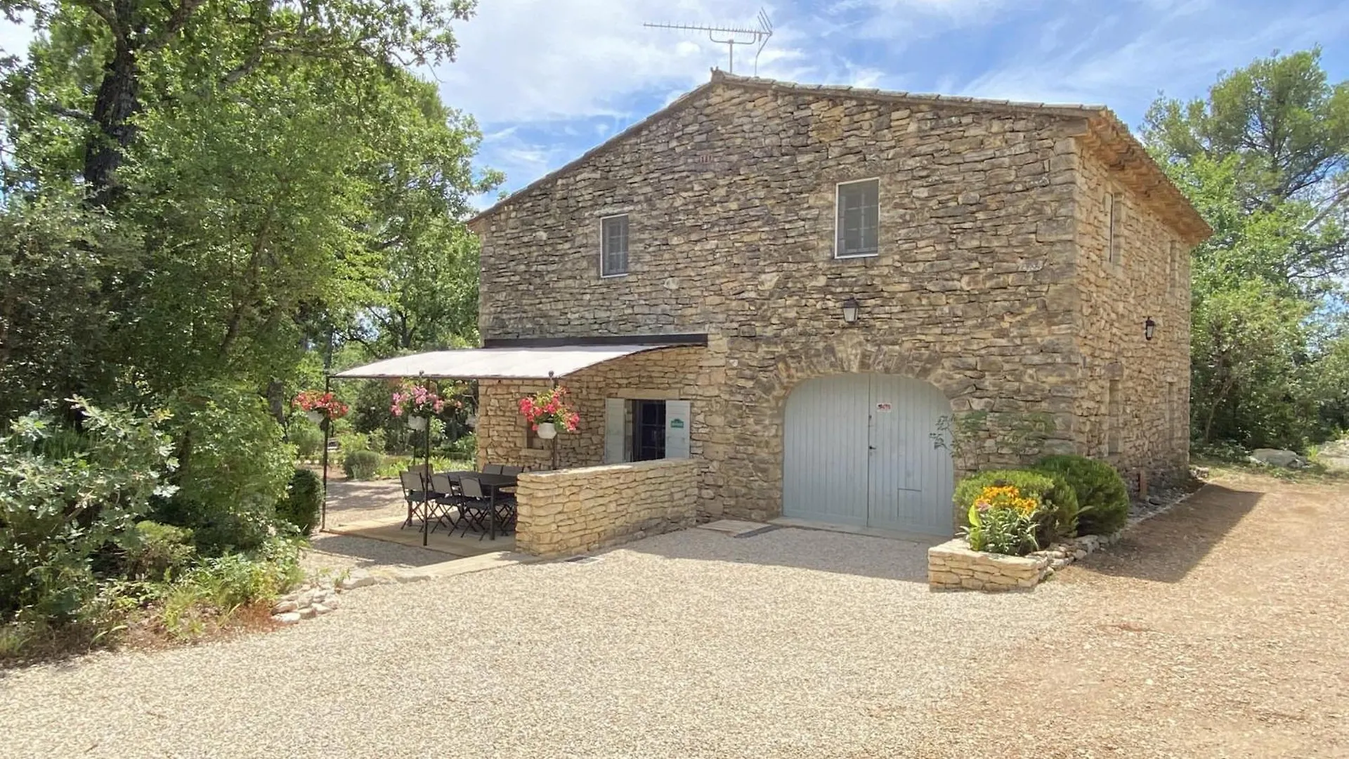 Mas De Veroncle, Piscine Et Quietude A Gordes Farma
